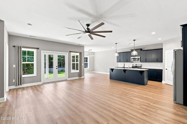 Building Photo - 233 Forester Dr