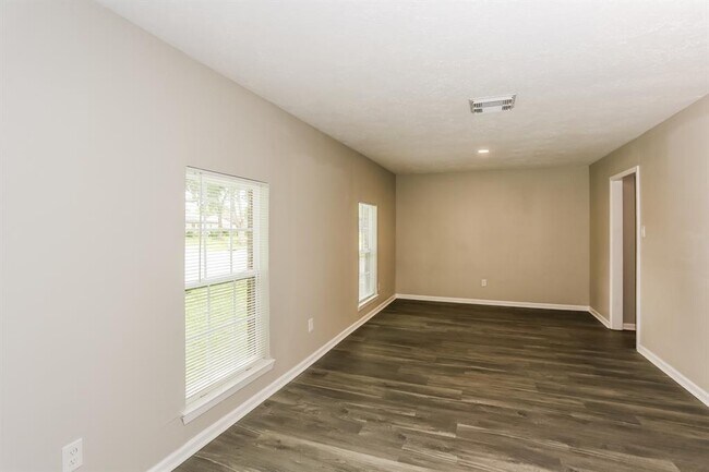 Building Photo - 1703 Willow Mill Dr