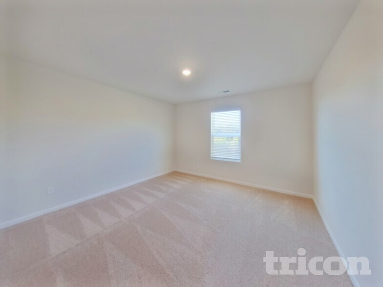 Building Photo - 2010 Southlea Dr