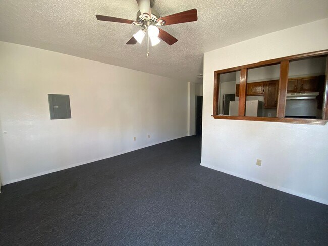 Building Photo - 1100 W Monroe Ave