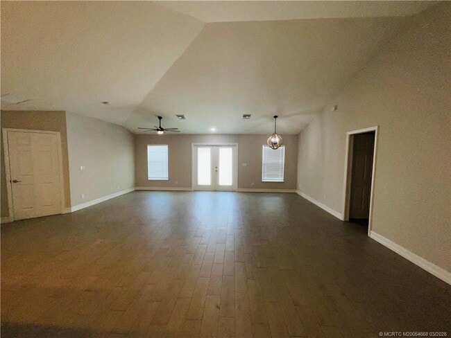 Building Photo - 928 SW John MacCormack Terrace