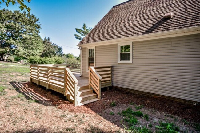 Building Photo - 4792 NC-73