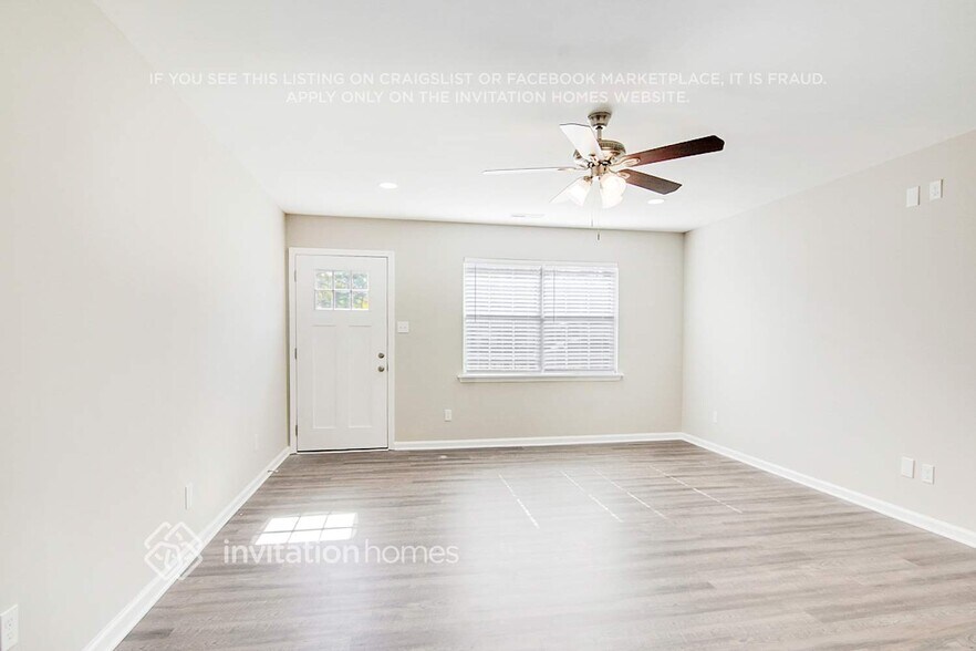 Building Photo - 200 Denver Ave