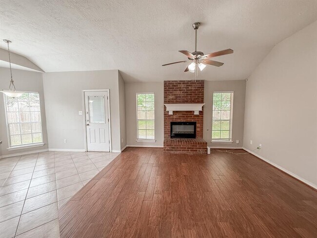 Building Photo - 4521 Allegro Dr