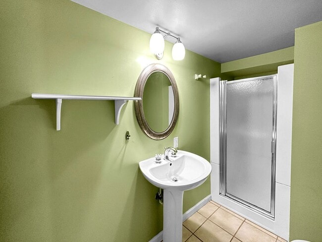 Building Photo - 381 Cleveland Ave N