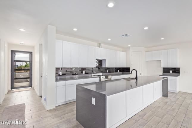 Building Photo - 5 br, 3 bath House - 431 R S Central Avenue