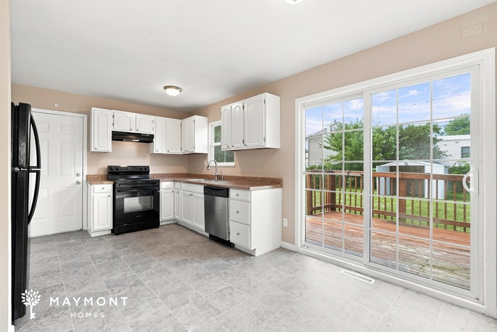 Building Photo - 5090 Chipman Dr
