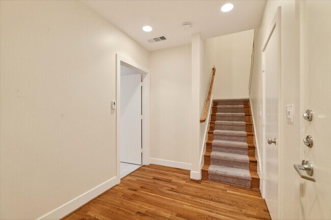 Building Photo - 5055 Addison Cir