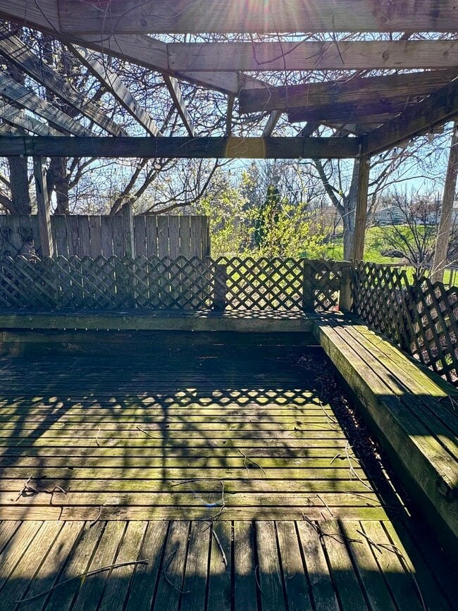 Building Photo - 1535 Monterey Ct