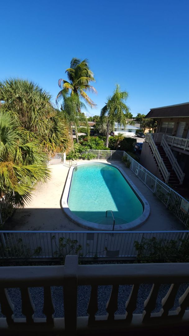 Building Photo - One bedroom for Rent in Pompano Beach