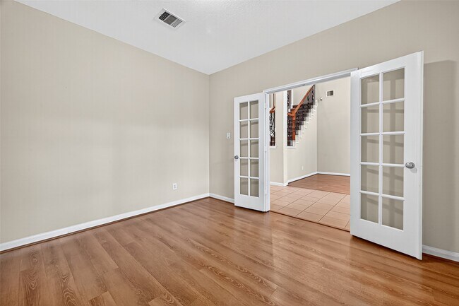 Building Photo - 11002 Kirker Ln