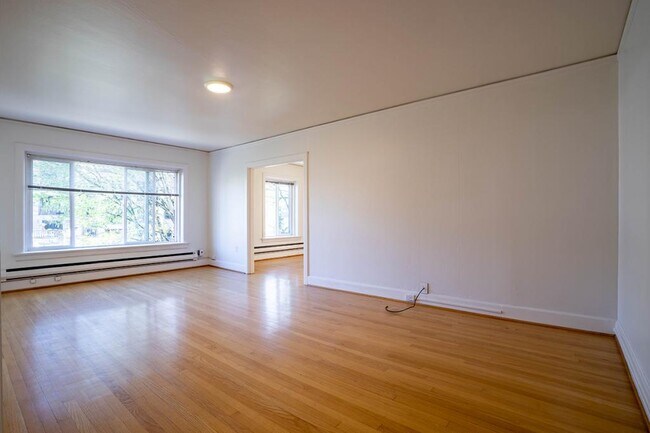 Building Photo - Roundcliffe - 2 bedrooms