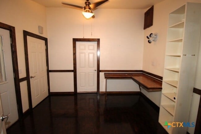 Building Photo - 2809 Connell St