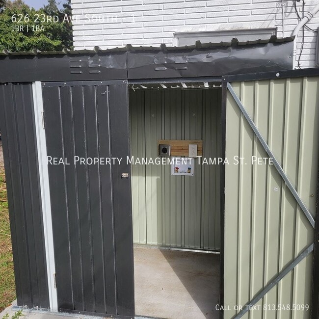 Building Photo - 626 23rd Ave S