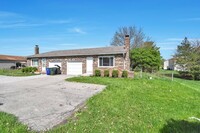 Building Photo - 8008-8010-8010 Smoky Row Rd
