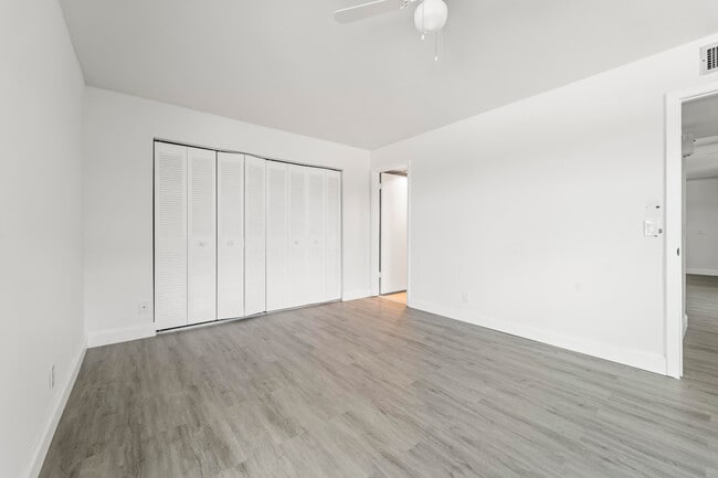 Building Photo - 938 Normandy Trail
