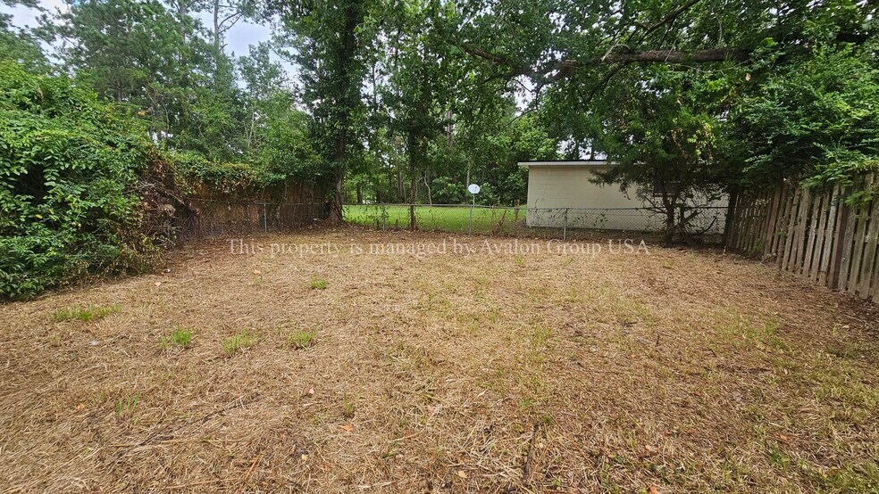 Building Photo - 1453 Winnebago Ave