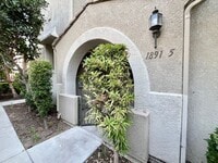 Building Photo - Quiet Otay Ranch townhouse, 3bed/3bath now available!