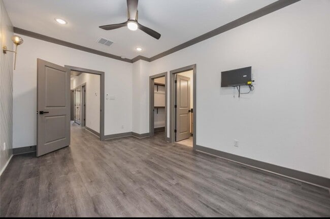 Building Photo - 8018 Attwater St