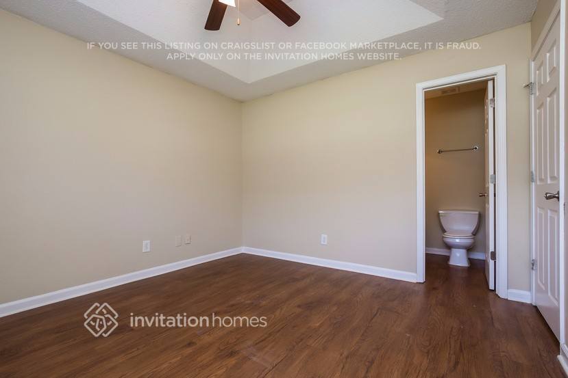 Building Photo - 317 Dreamland Ct