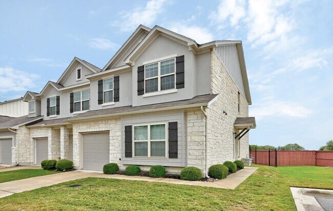 Building Photo - 1300 Catalan Rd