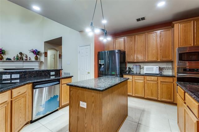 Building Photo - 8133 Skyridge Dr