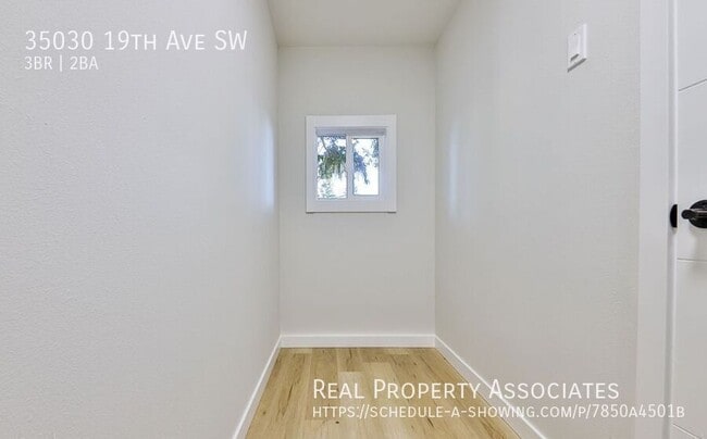 Building Photo - 35030 19th Ave SW