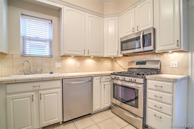 Building Photo - 86 S Pearl St