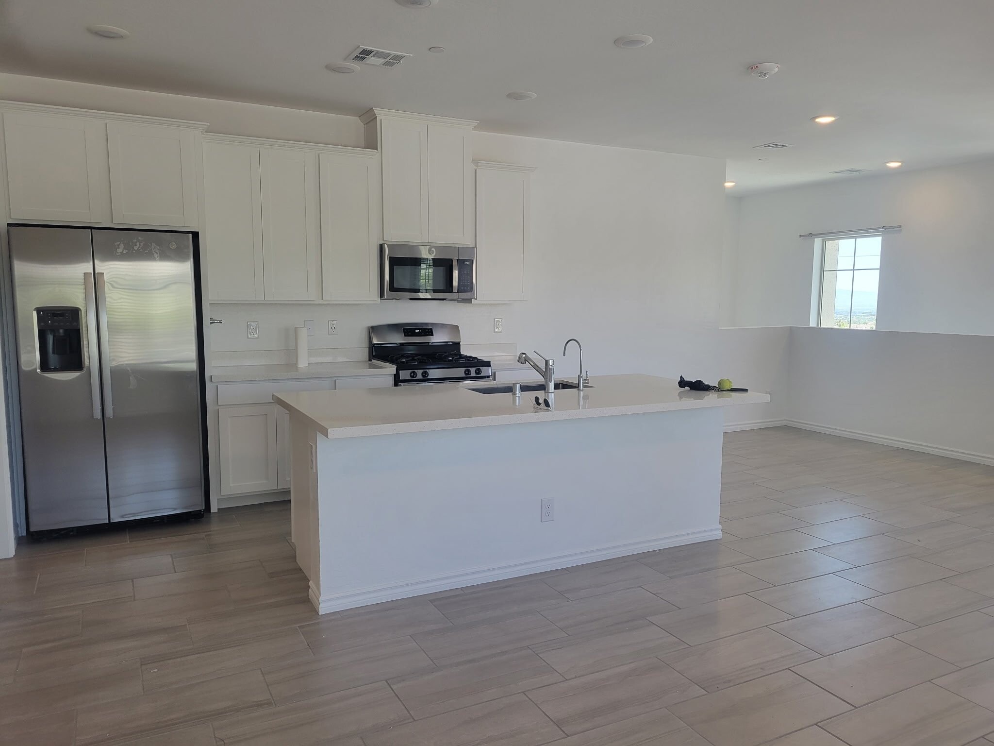 Building Photo - 600 N Carriage Hill Dr