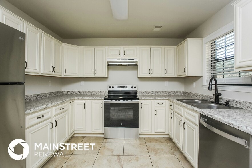 Building Photo - 4461 Green Creek
