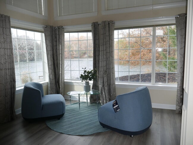 Building Photo - 5105 Forum Blvd