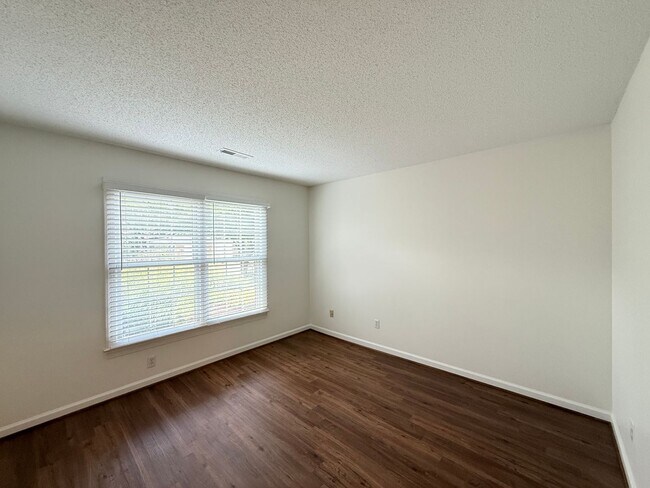 Building Photo - 970 Lytchfield Pl