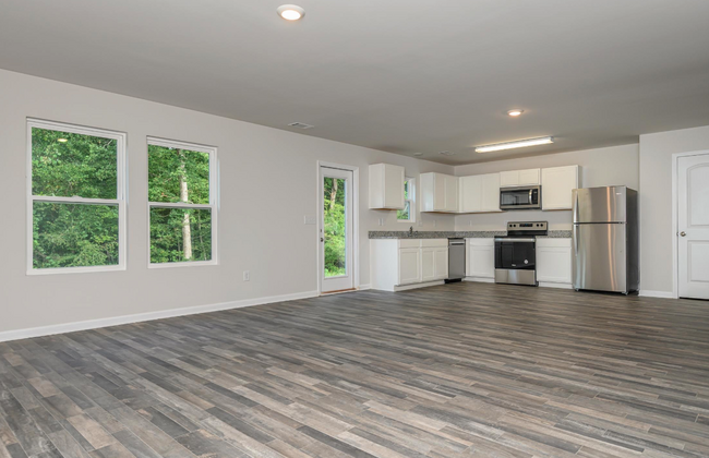 Building Photo - Charming 4BR, 2.5 BA home in Duncan SC is ...