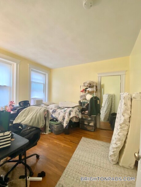 Building Photo - 9 Colborne Rd