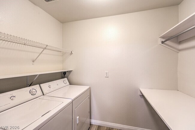 Building Photo - 2200 S Fort Apache Rd