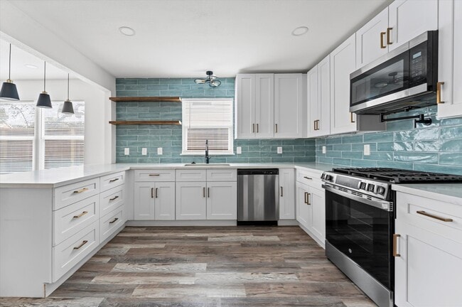 Building Photo - 2105 Sheridan St