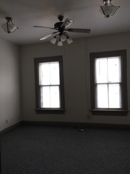 Building Photo - 303 E Livingston Ave