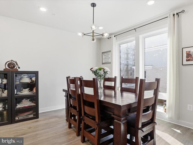 Building Photo - 3595 Aster St