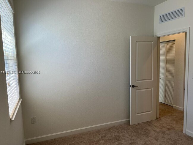 Building Photo - 2281 NW 131st Cir