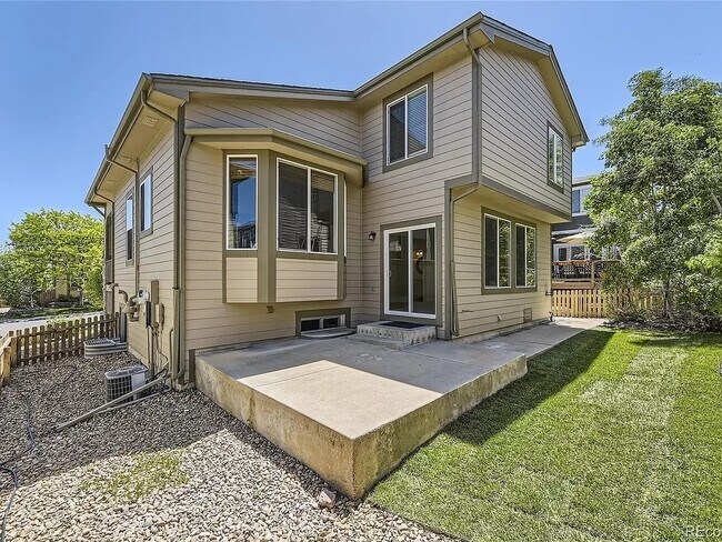 Building Photo - Atwood