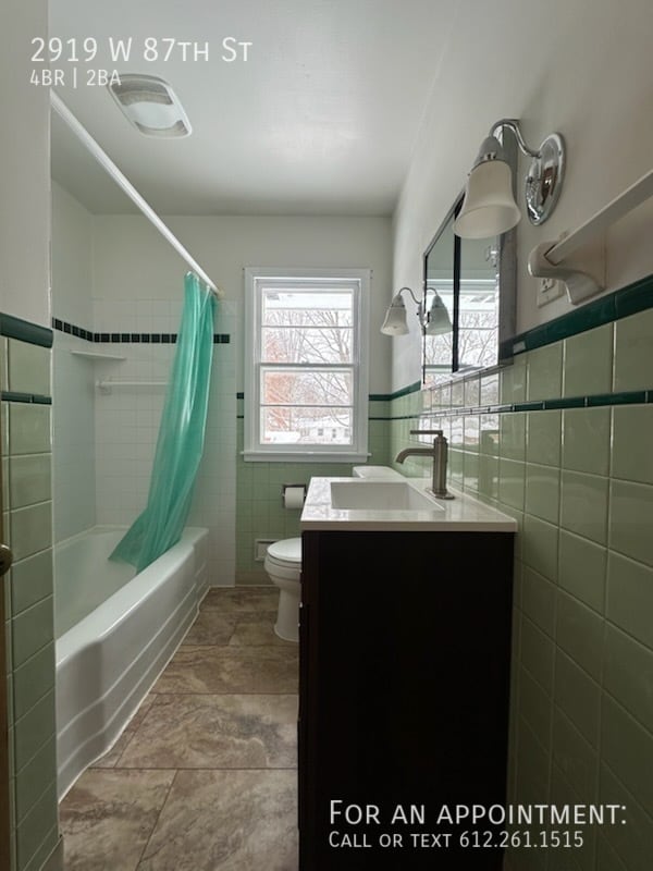 Building Photo - 2919 W 87th St