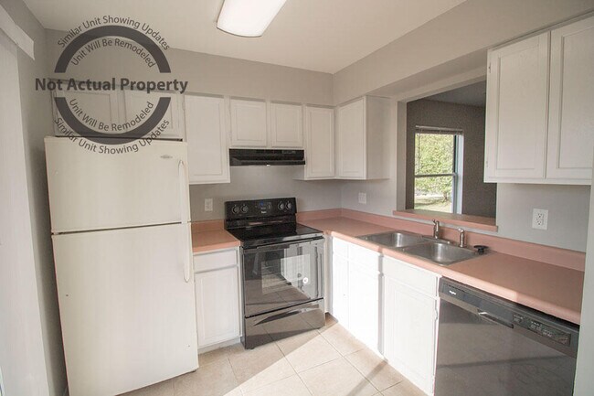 Building Photo - 4620 W Bainbridge Dr