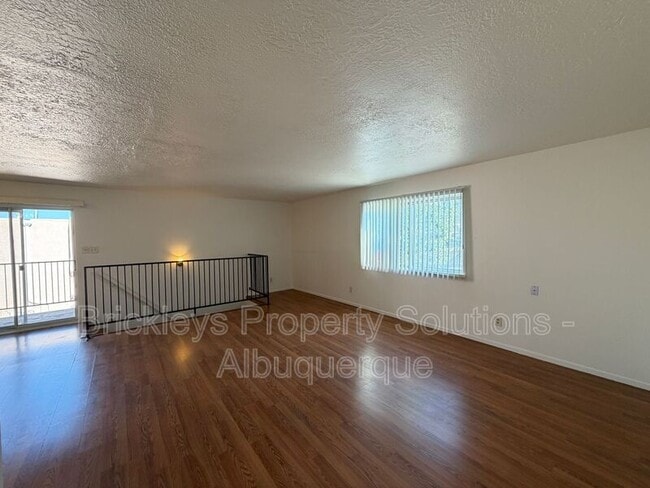 Building Photo - 8444 Spain Rd NE