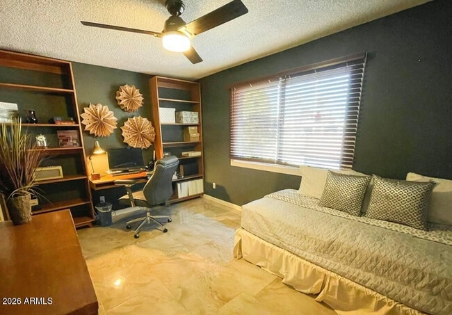 Building Photo - 1255 E Riviera Dr