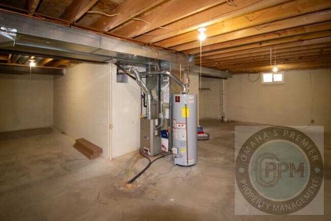 Building Photo - Fall Move in Special $800.00 off Deposit!!!  4 Bed Ranch House in Millard School District