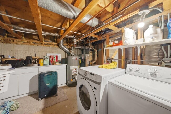 Building Photo - 1248 W Fletcher St