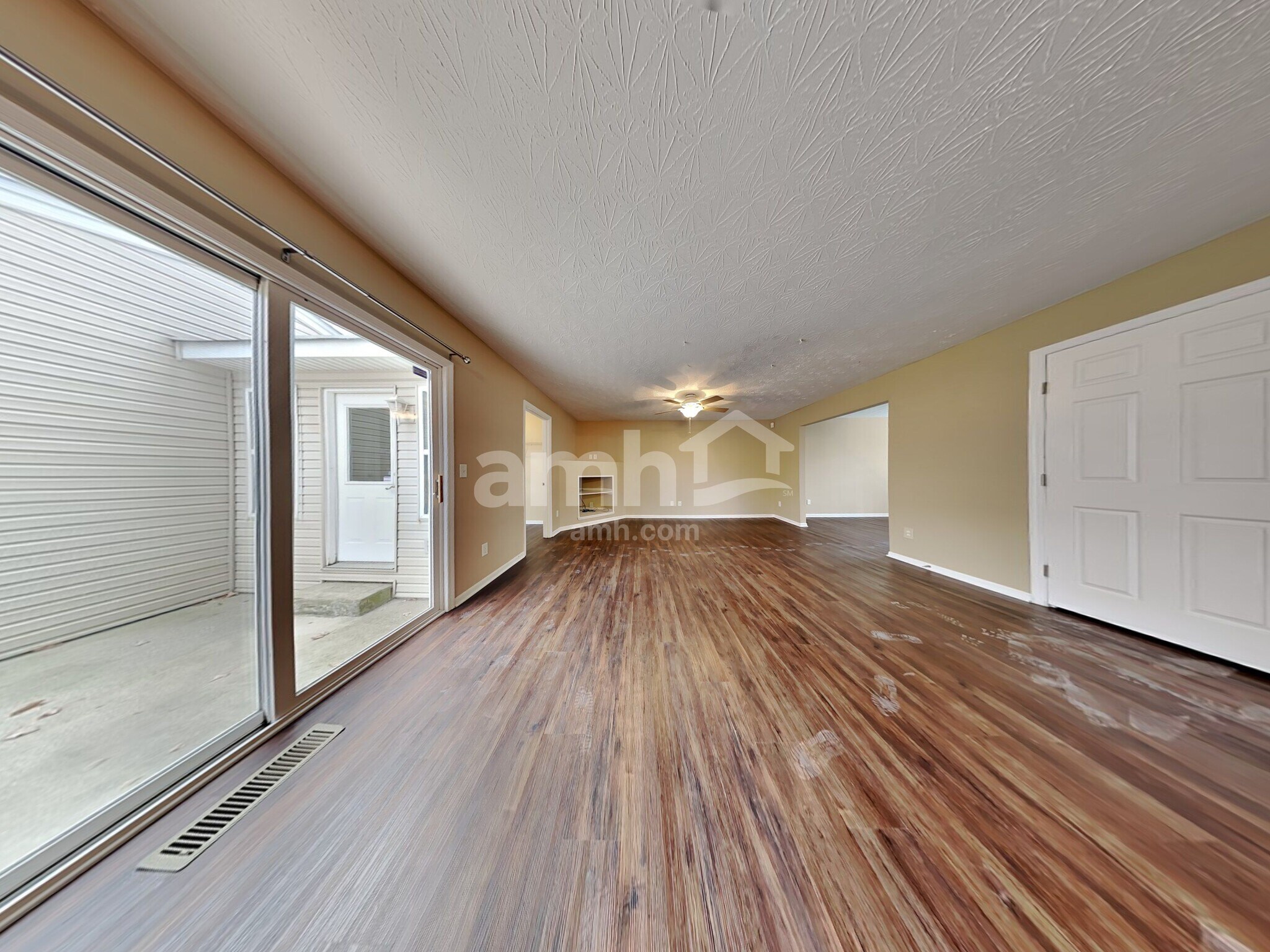 Building Photo - 8888 Woolstone Ct