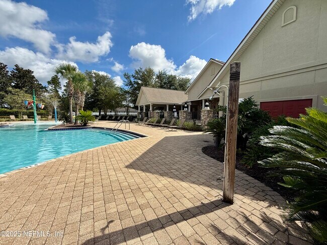 Building Photo - 3635 Summit Oaks Dr