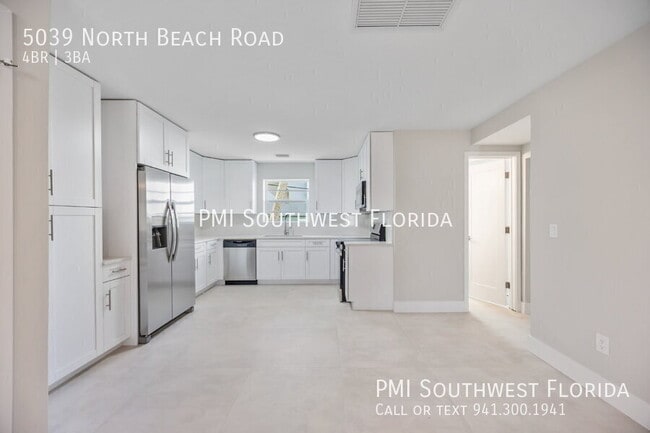 Building Photo - 5039 N Beach Rd