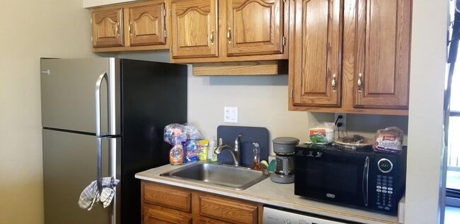 Building Photo - Winter Seasonal Rental- Silverqueen East 2414